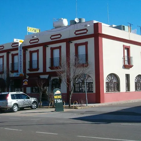 Maison d'hôtes Hostal Restaurante Milenium